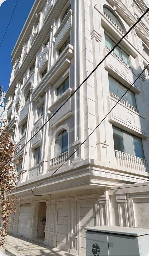 تراورتن ابیانه؛ نما، تصویر 1