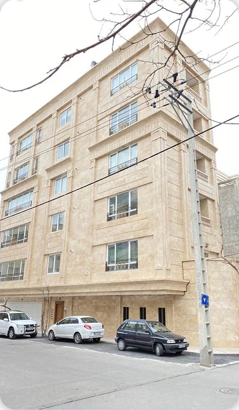 تراورتن طرق کرم روشن؛ نما، تصویر 1